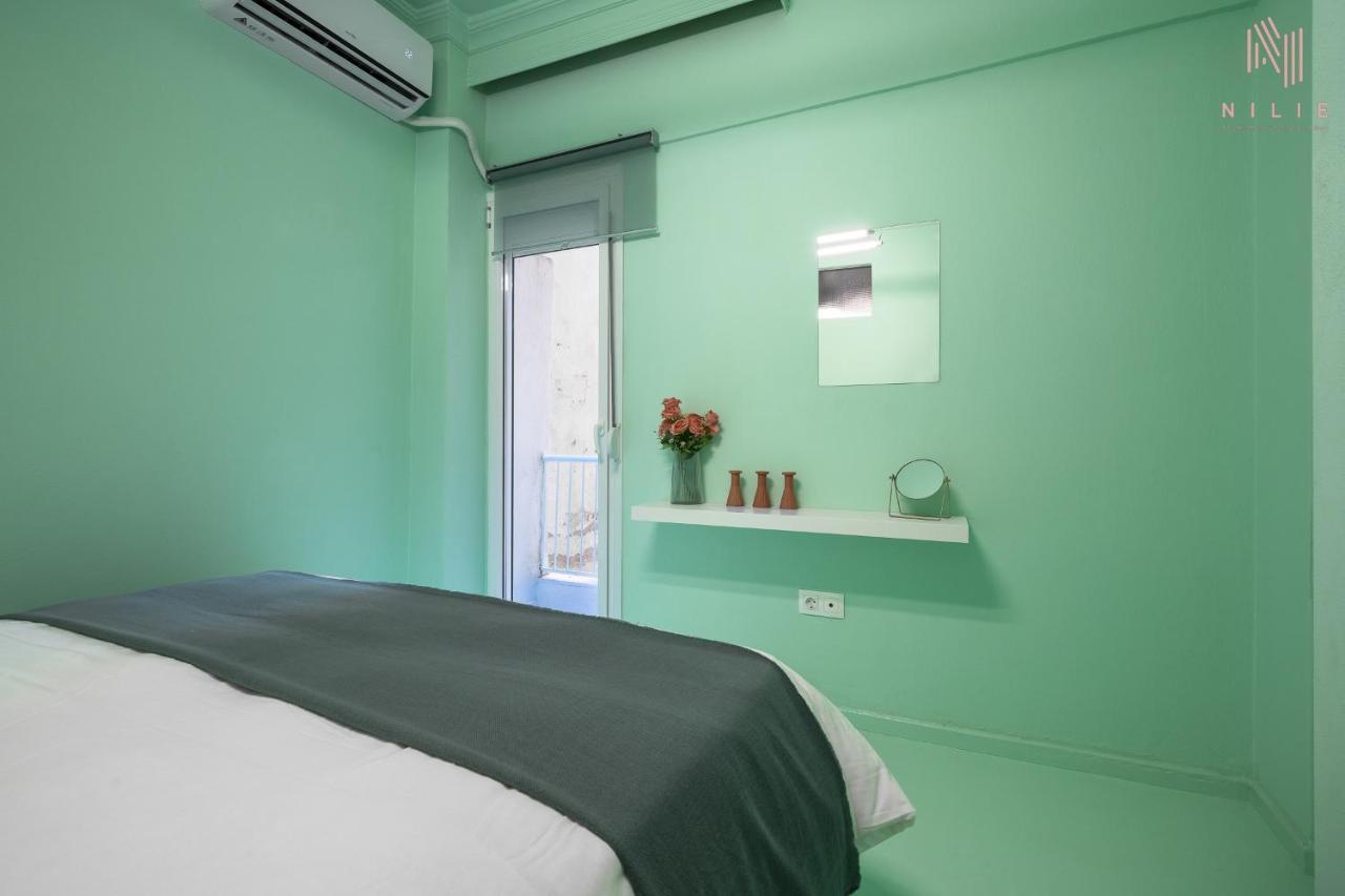 Colorful, Nilie Hospitality Mgmt Apartment Tesalonika Bagian luar foto